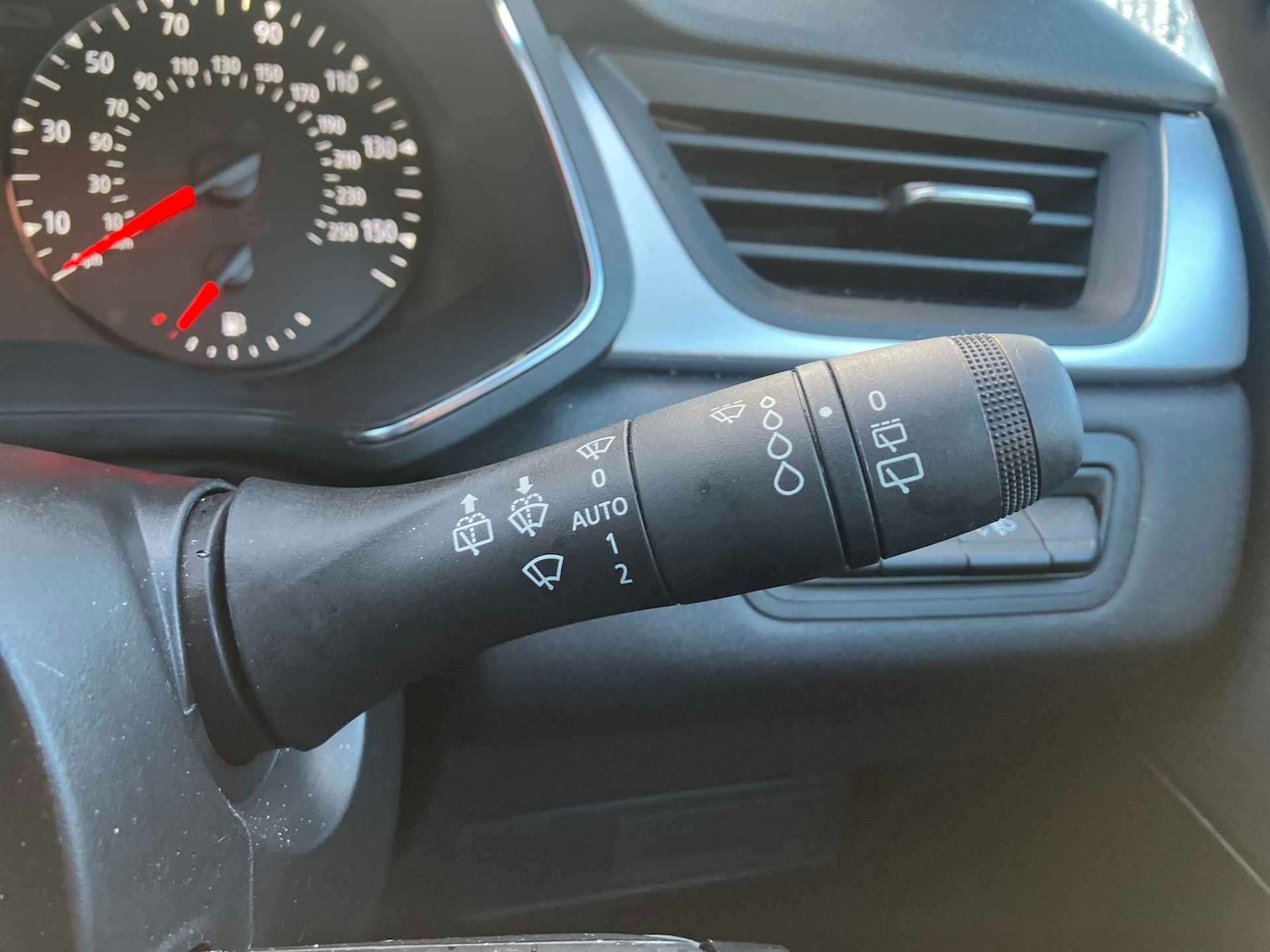 Used Renault Captur 2023 for sale - 77011957: Photo 27