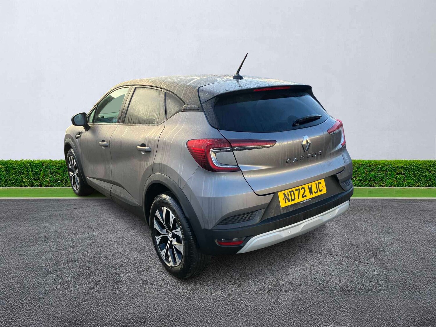 Used Renault Captur 2023 for sale - 77011957: Photo 3