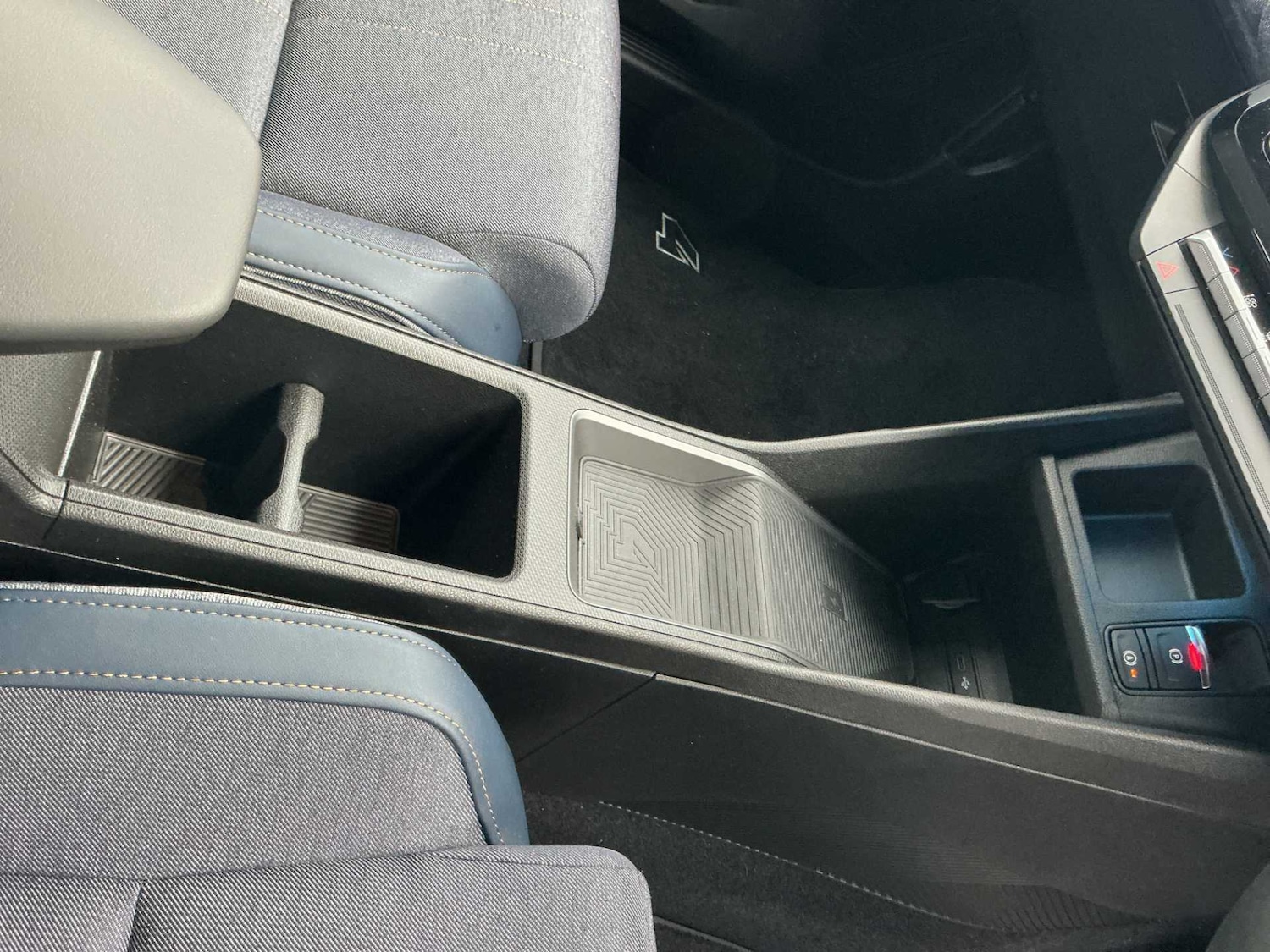 Used Renault 4 2025 for sale - 76129012: Photo 12