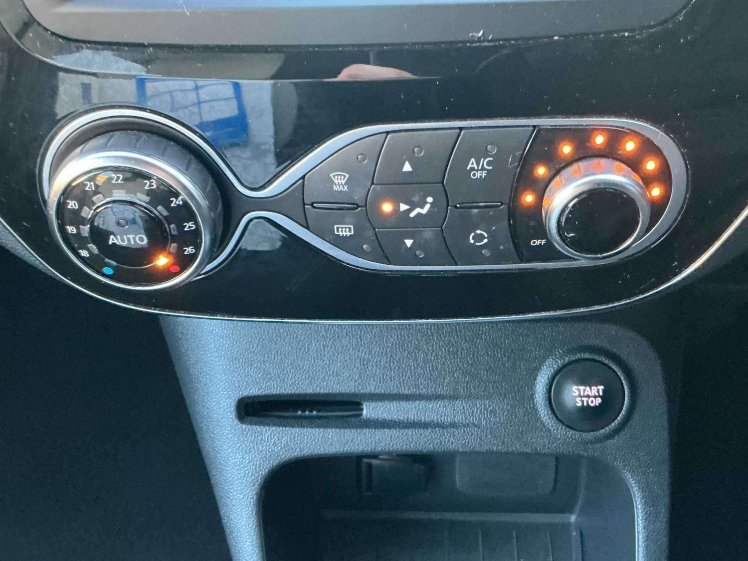 Used Renault Captur 2019 for sale - 77528917: Photo 11