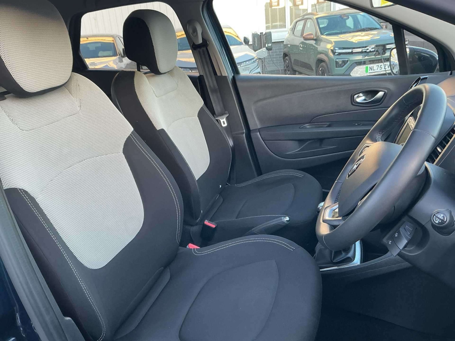 Used Renault Captur 2019 for sale - 77528917: Photo 33