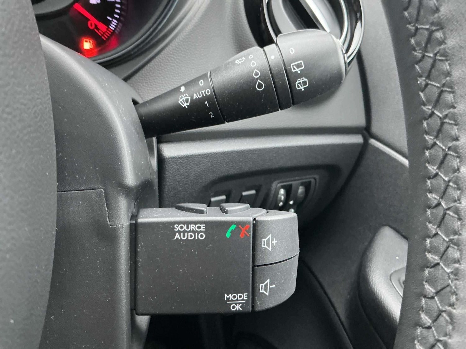 Used Renault Captur 2019 for sale - 77024261: Photo 27