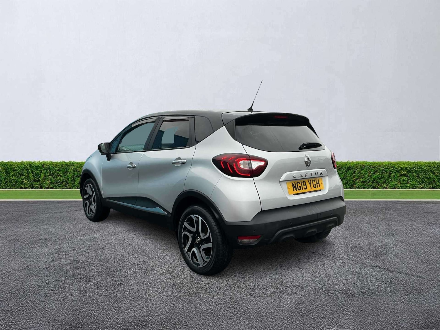 Used Renault Captur 2019 for sale - 77024261: Photo 3
