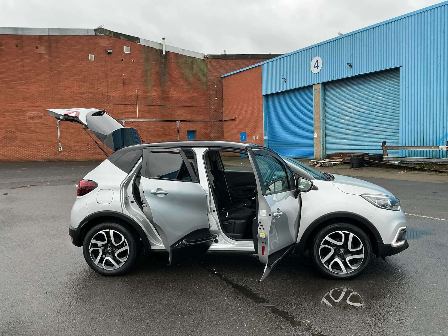 Used Renault Captur 2019 for sale - 77024261: Photo 35