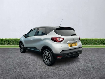 Used Renault Captur 2019 for sale - 77024261: Photo