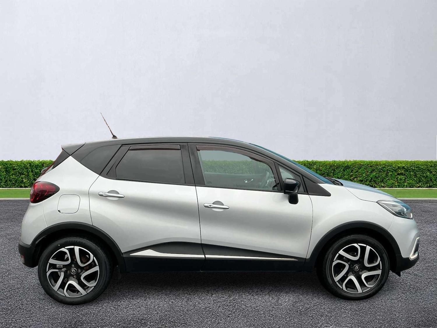 Used Renault Captur 2019 for sale - 77024261: Photo 4