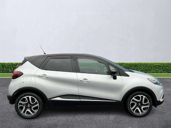 Used Renault Captur 2019 for sale - 77024261: Photo