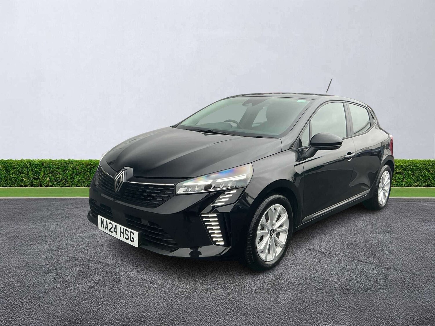 Used Renault Clio 2024 for sale - 77488260: Photo 19