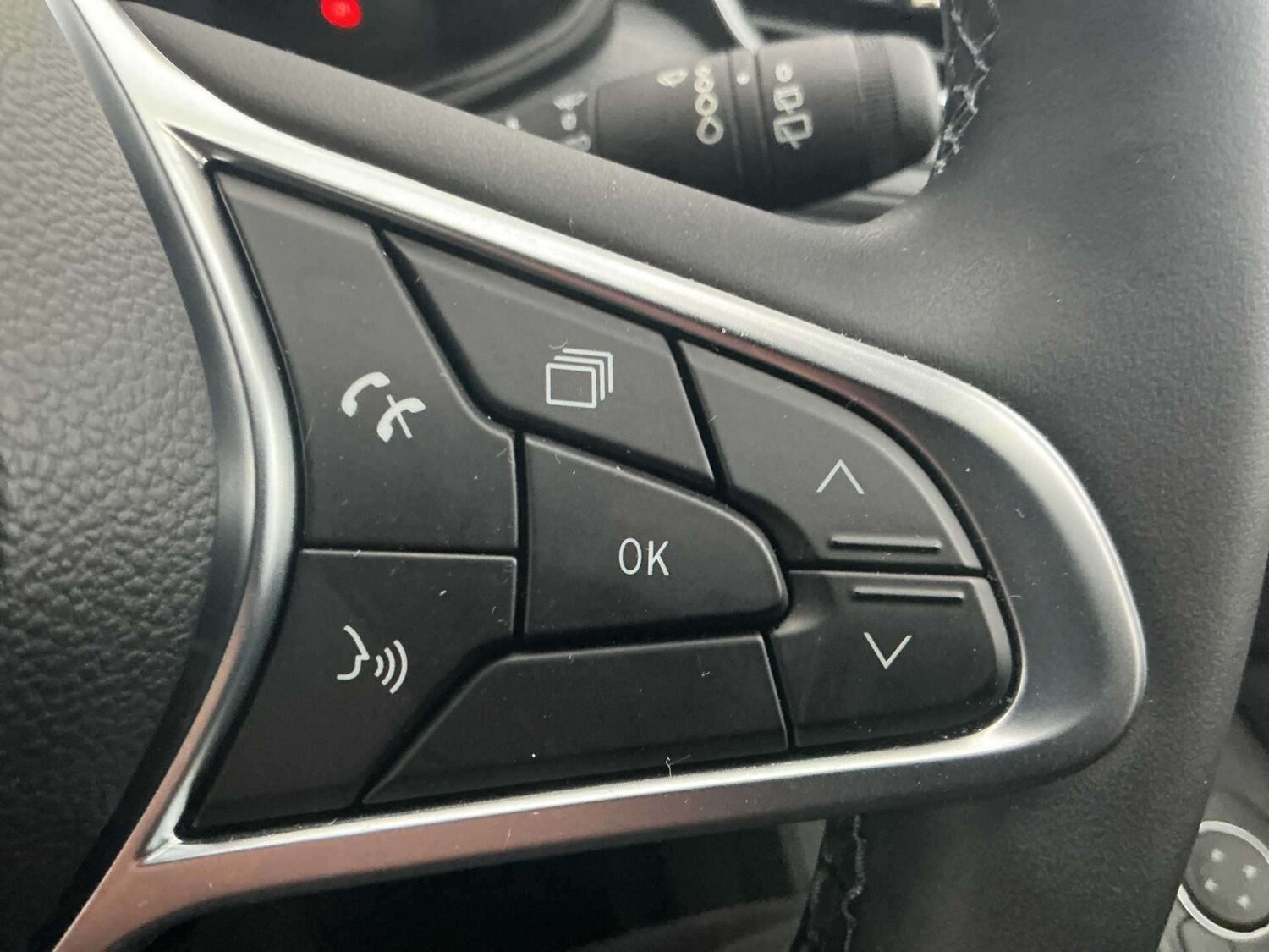 Used Renault Clio 2024 for sale - 77488260: Photo 23