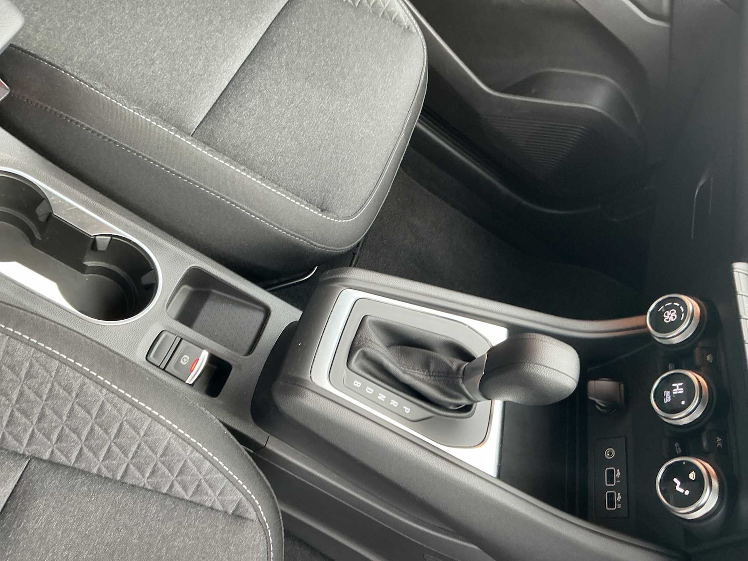 Used Renault Captur 2024 for sale - 78011657: Photo 12