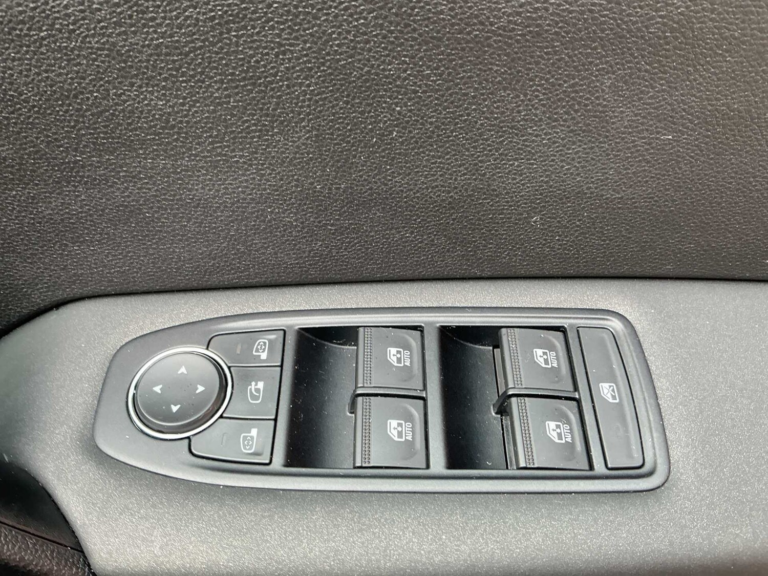 Used Renault Captur 2024 for sale - 78011657: Photo 20