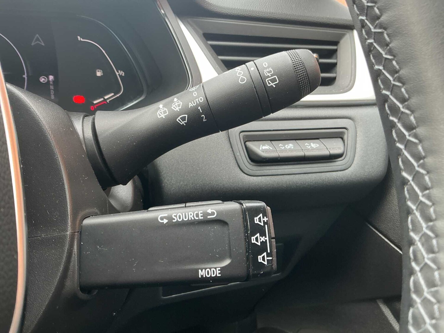 Used Renault Captur 2024 for sale - 78011657: Photo 26