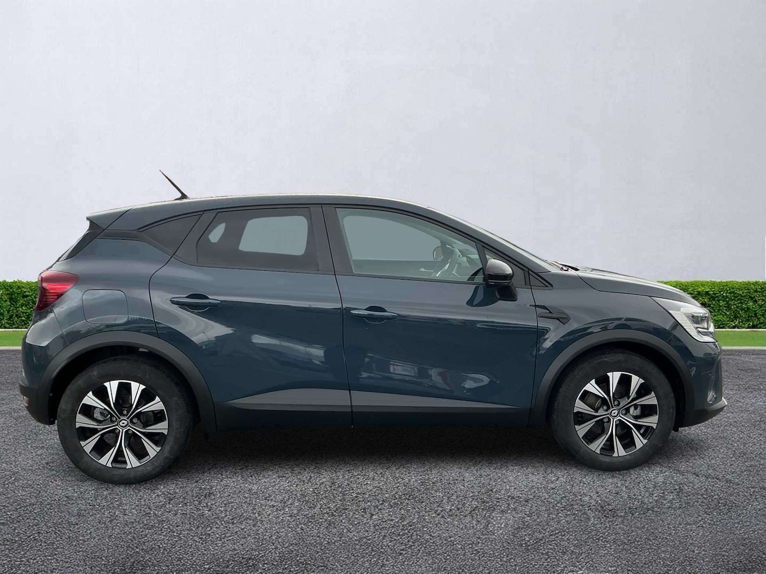 Used Renault Captur 2024 for sale - 78011657: Photo 3