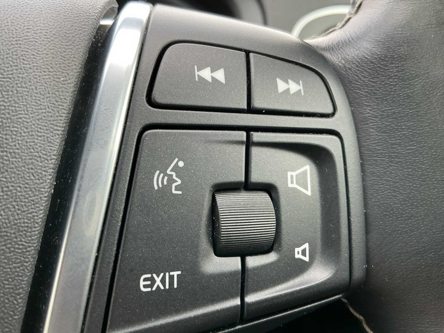 Used Volvo V40 2018 for sale - 78106339: Photo 23