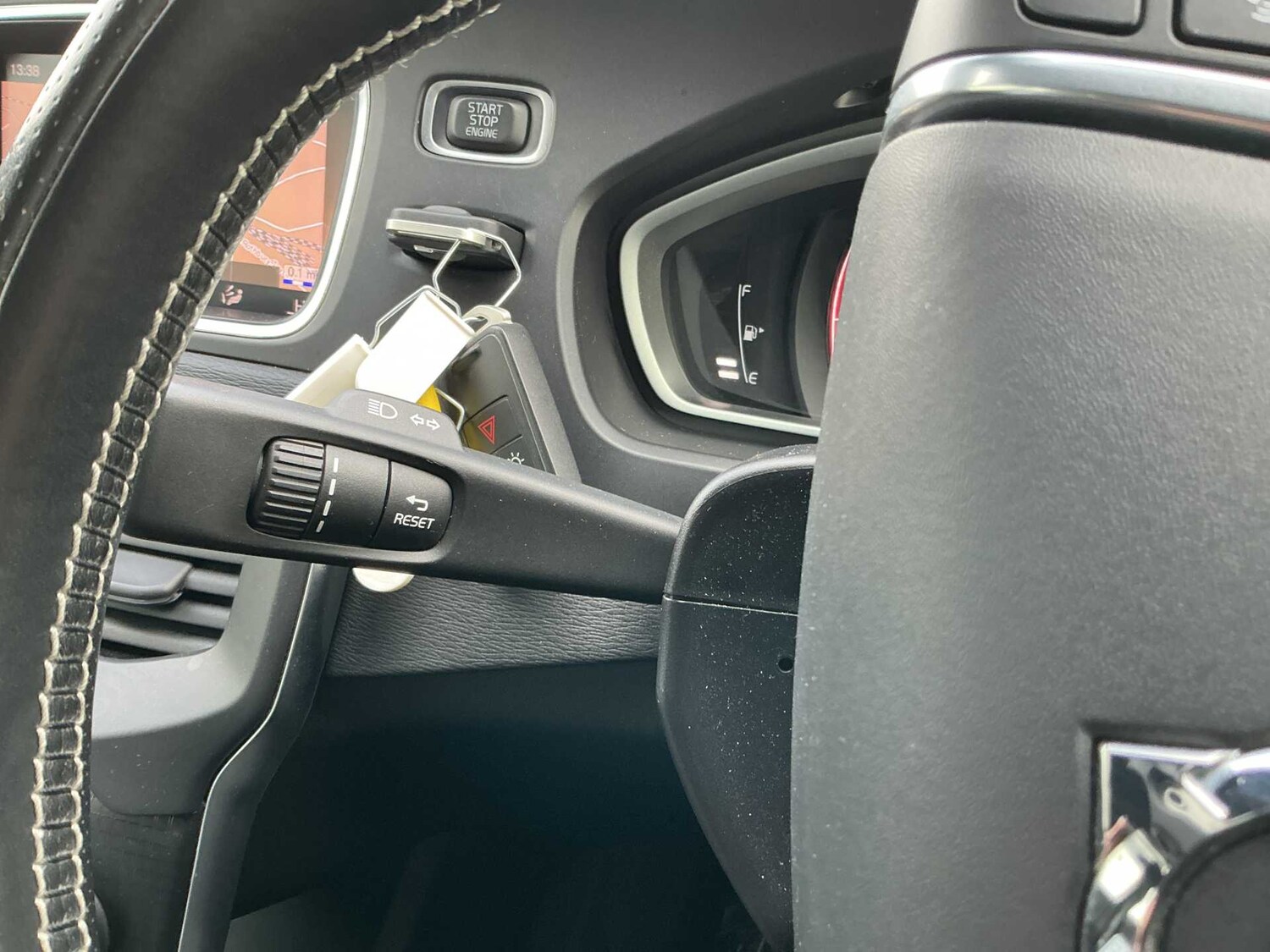 Used Volvo V40 2018 for sale - 78106339: Photo 25