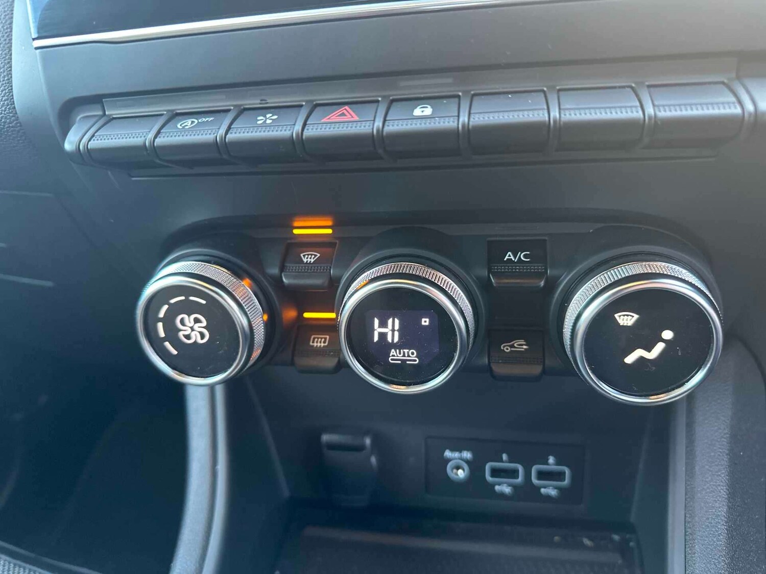 Used Renault Captur 2022 for sale - 77011961: Photo 12