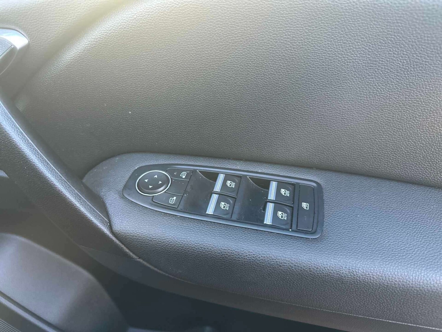 Used Renault Captur 2022 for sale - 77011961: Photo 21