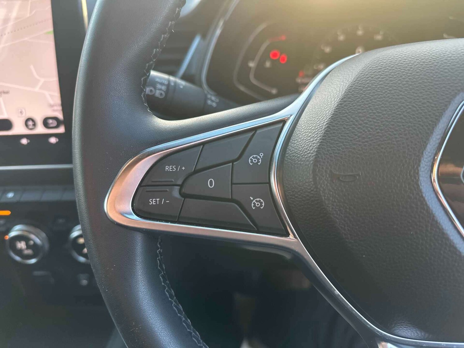 Used Renault Captur 2022 for sale - 77011961: Photo 25