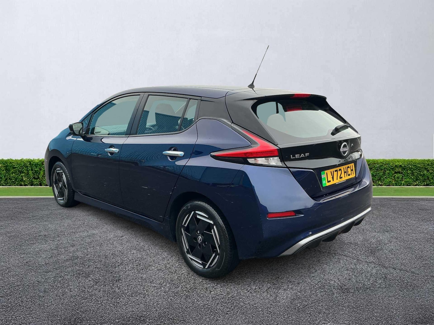 Used Nissan Leaf 2022 for sale - 76982906: Photo 2