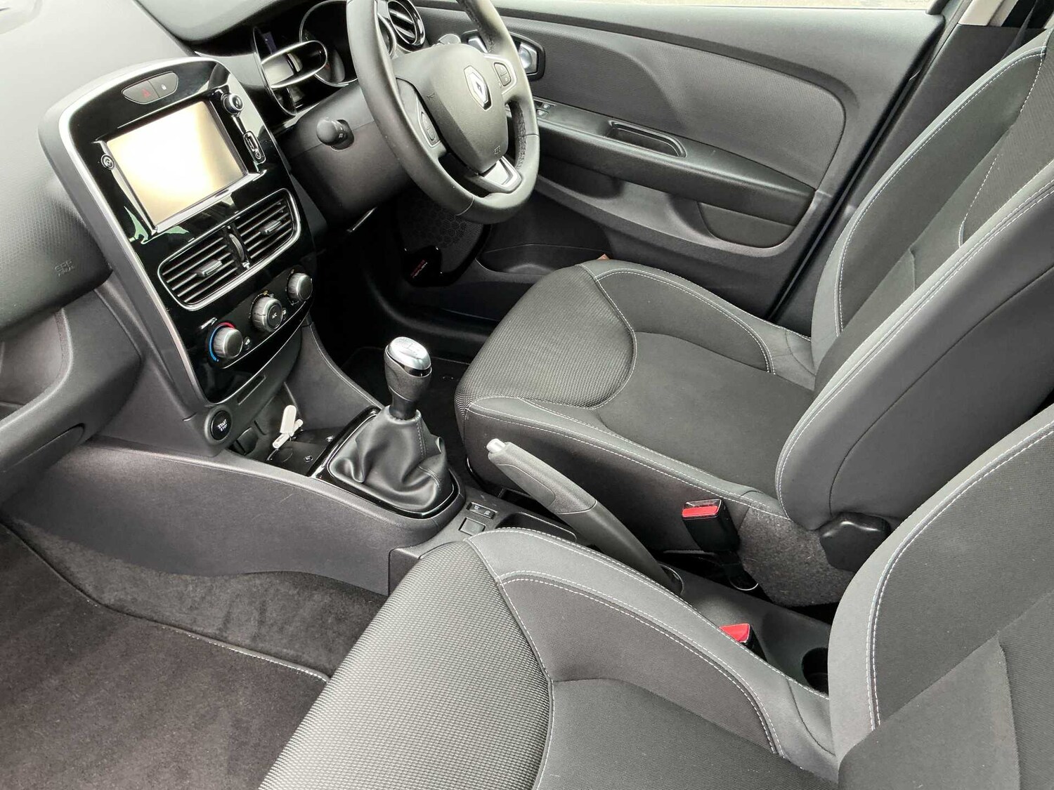 Used Renault Clio 2019 for sale - 78192809: Photo 7