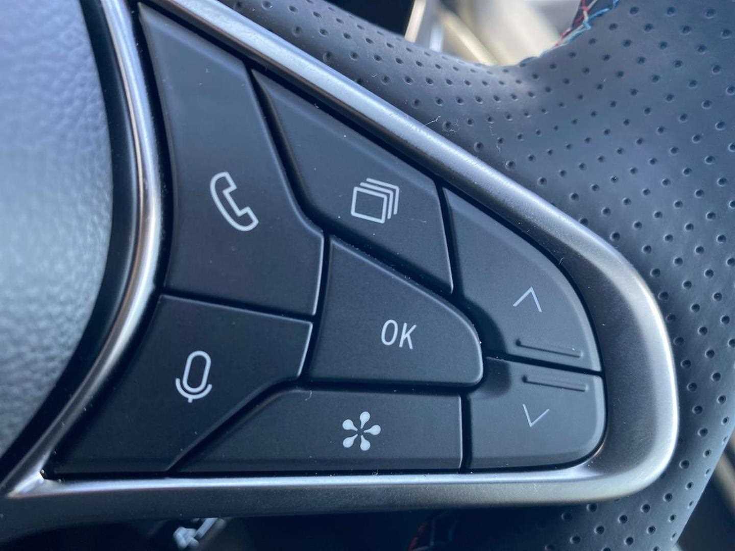 Used Renault Captur 2025 for sale - 76492429: Photo 24