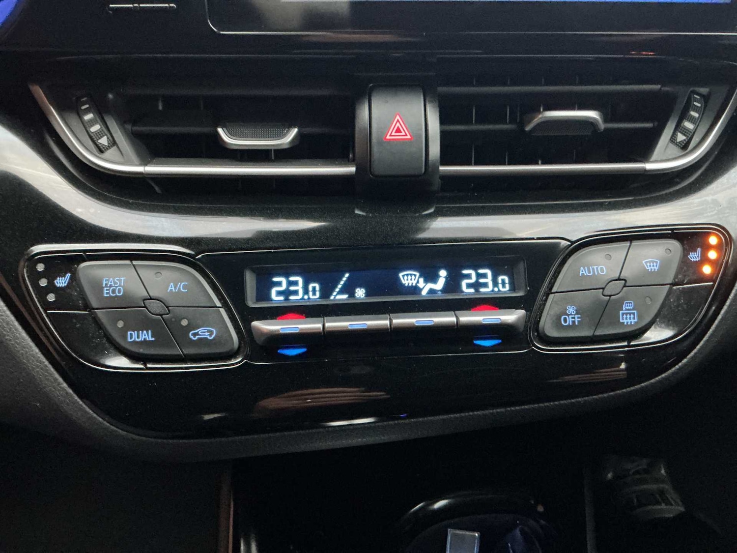 Used Toyota C-HR 2018 for sale - 77797006: Photo 11