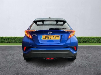 Used Toyota C-HR 2018 for sale - 77797006: Photo