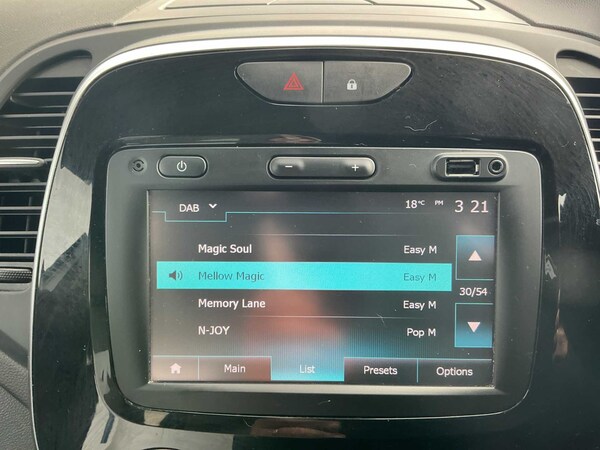 Used Renault Captur 2018 for sale - 76101391: Photo 10