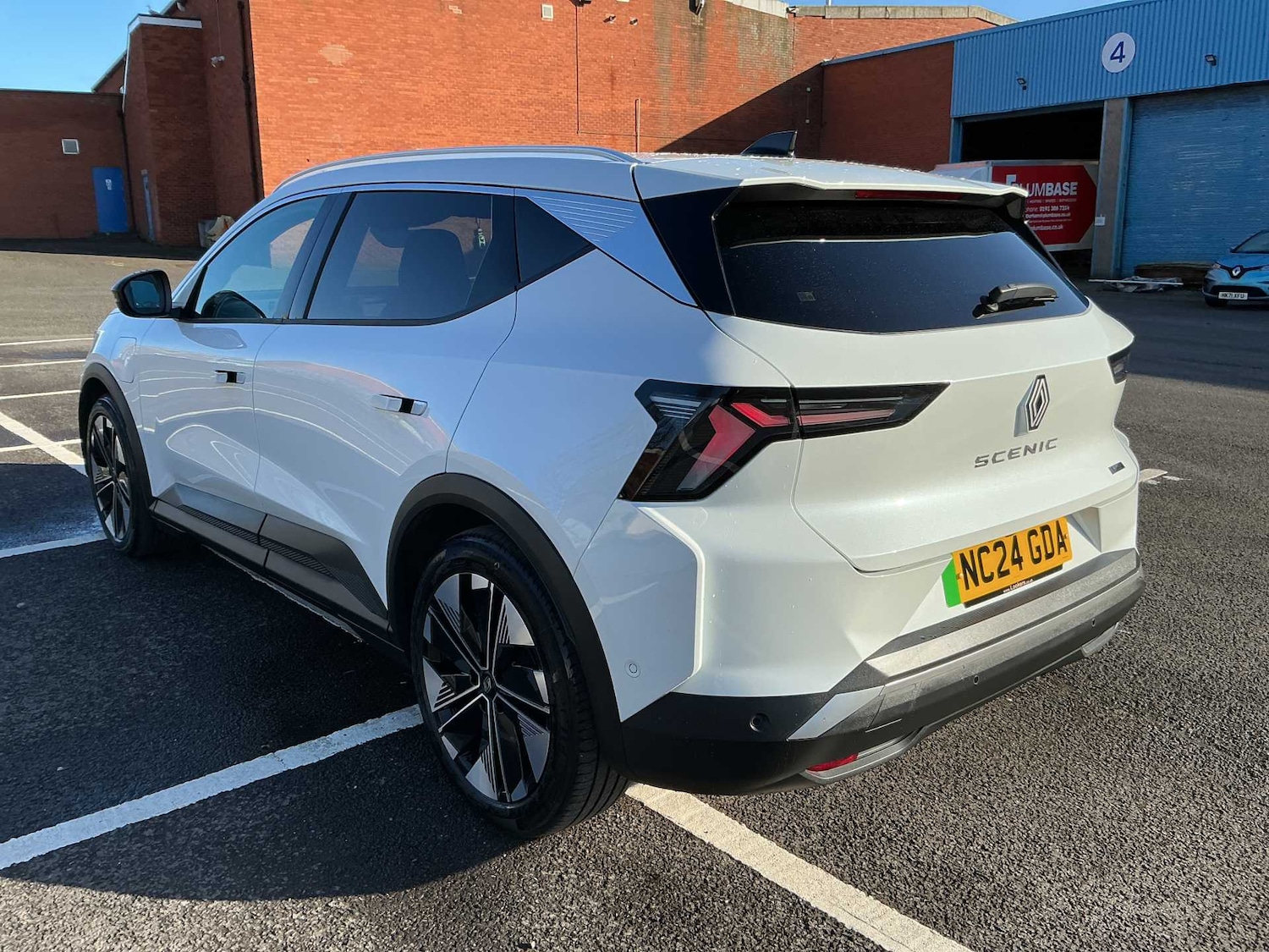 Used Renault Scenic E-Tech 2024 for sale - 78011646: Photo 2