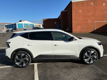 Used Renault Scenic E-Tech 2024 for sale - 78011646: Photo