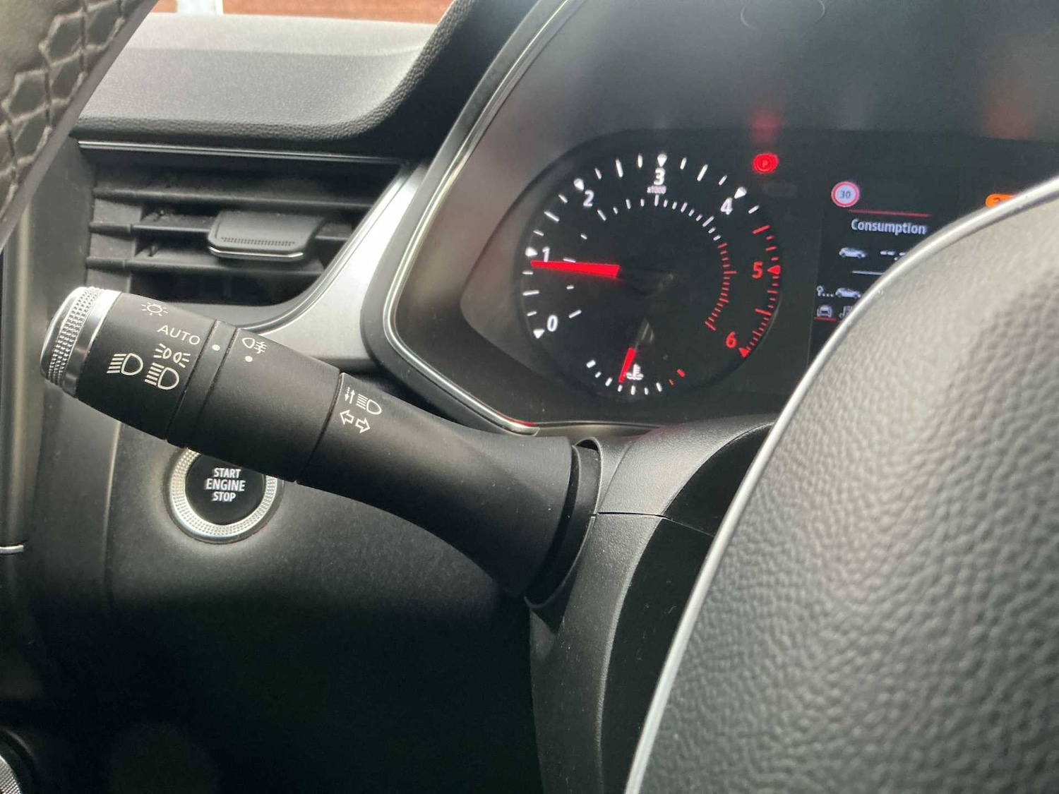 Used Renault Captur 2020 for sale - 76455241: Photo 25