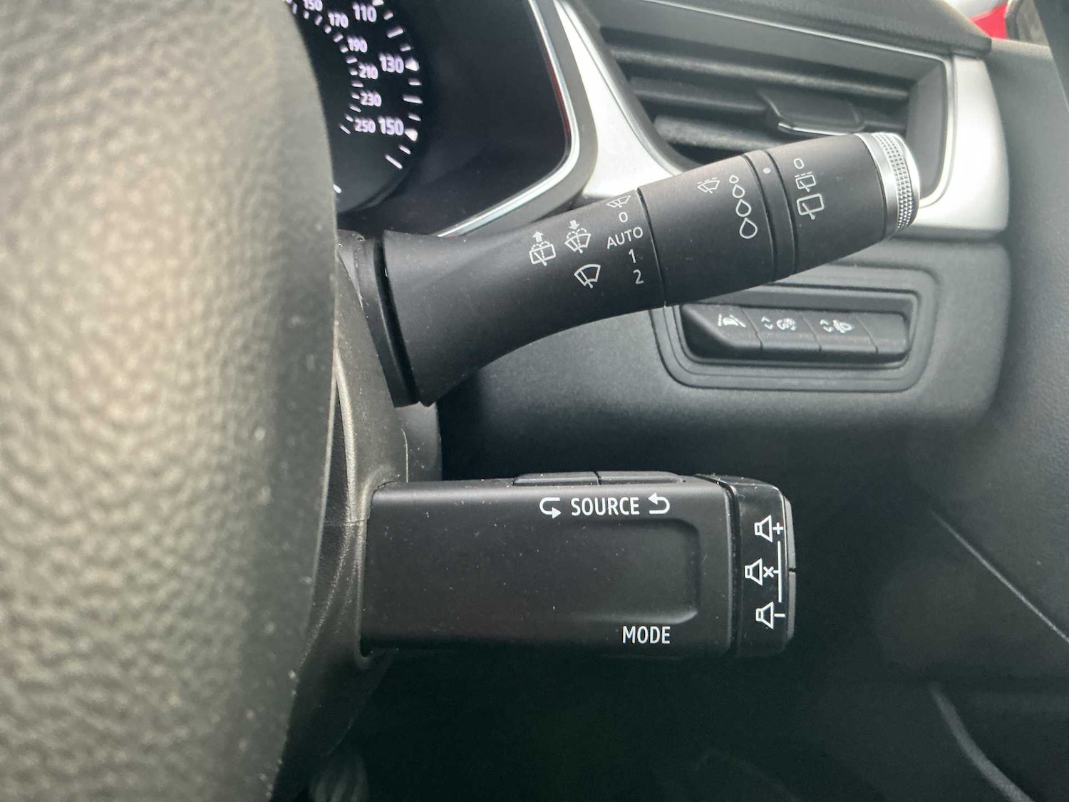 Used Renault Captur 2020 for sale - 76455241: Photo 26