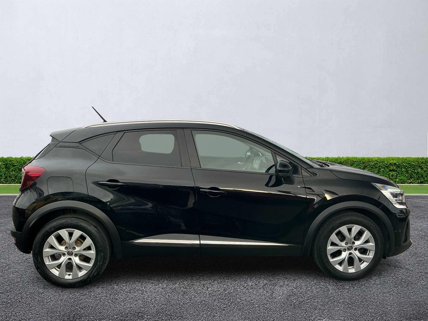 Used Renault Captur 2020 for sale - 76455241: Photo 3