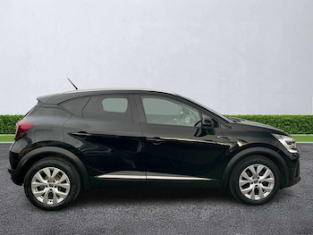Used Renault Captur 2020 for sale - 76455241: Photo