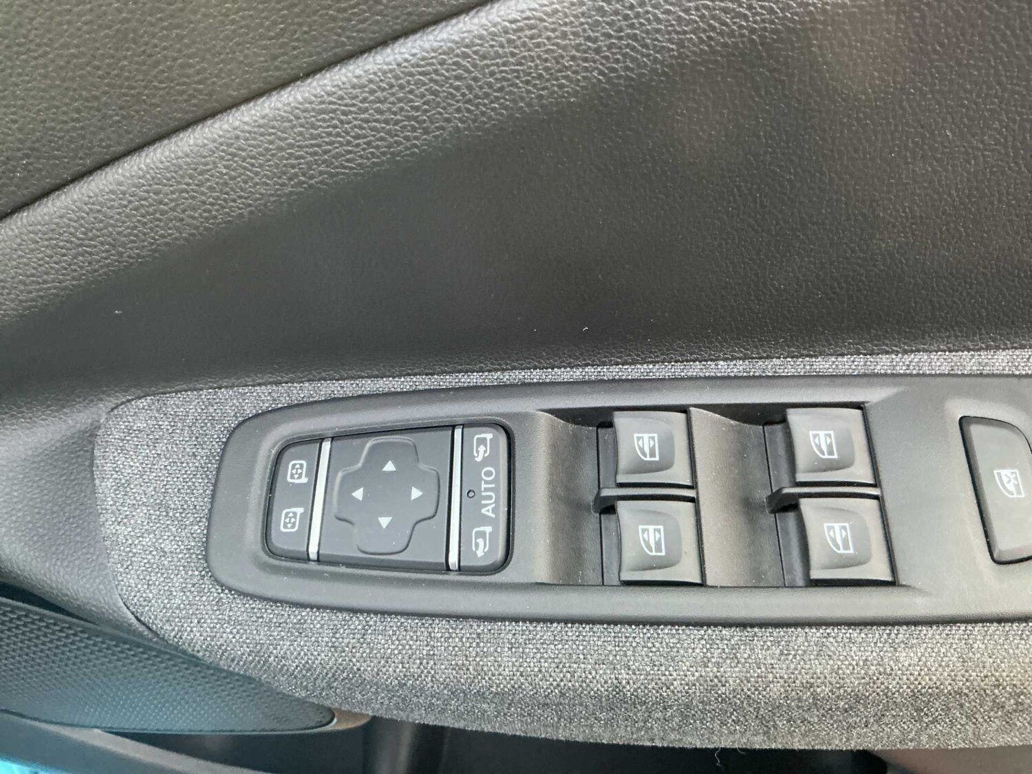 Used Renault Zoe 2021 for sale - 76725896: Photo 20