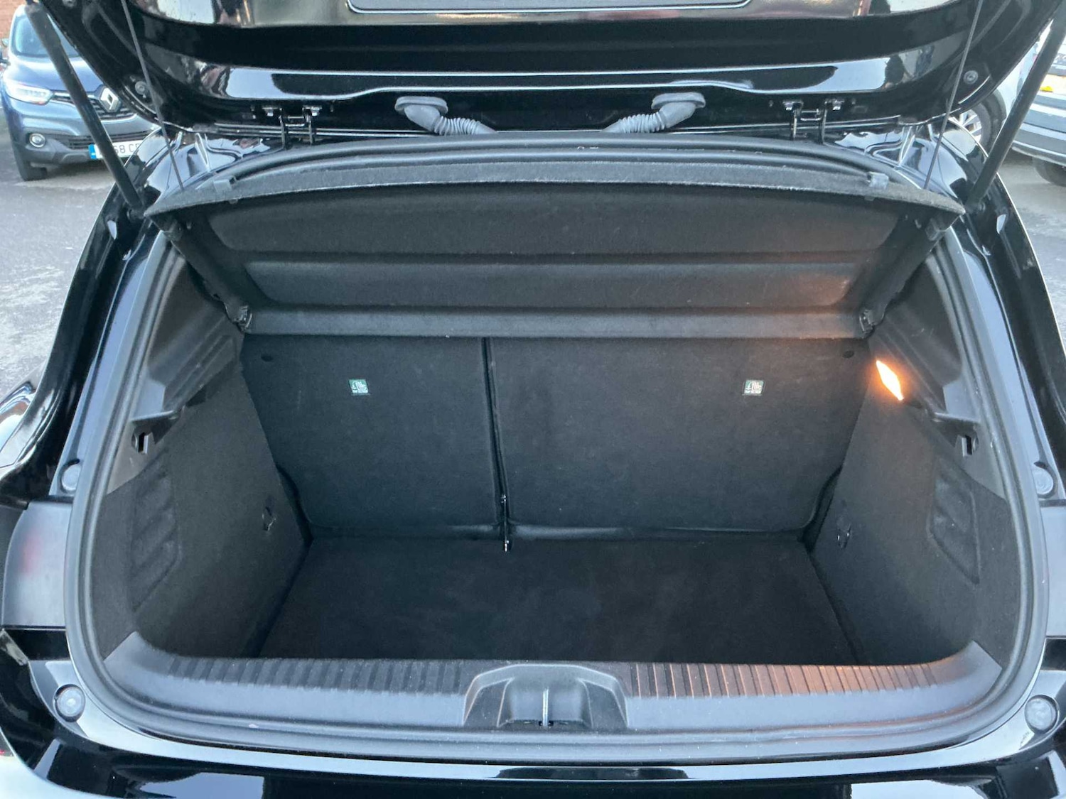 Used Renault Clio 2023 for sale - 76864061: Photo 16