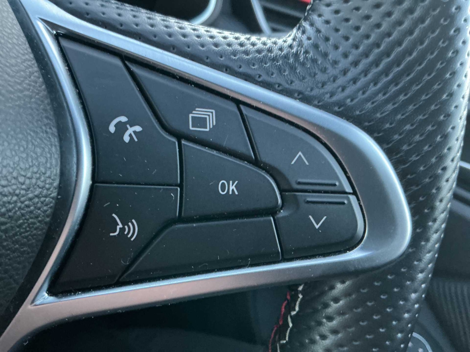 Used Renault Clio 2023 for sale - 76864061: Photo 23