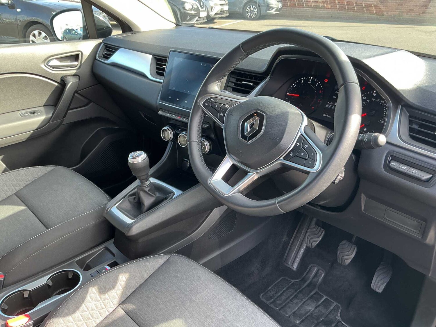 Used Renault Captur 2023 for sale - 78196015: Photo 14