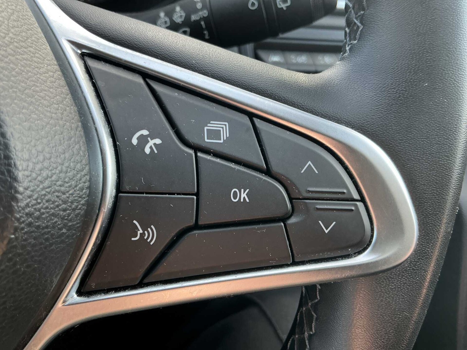 Used Renault Captur 2023 for sale - 78196015: Photo 23