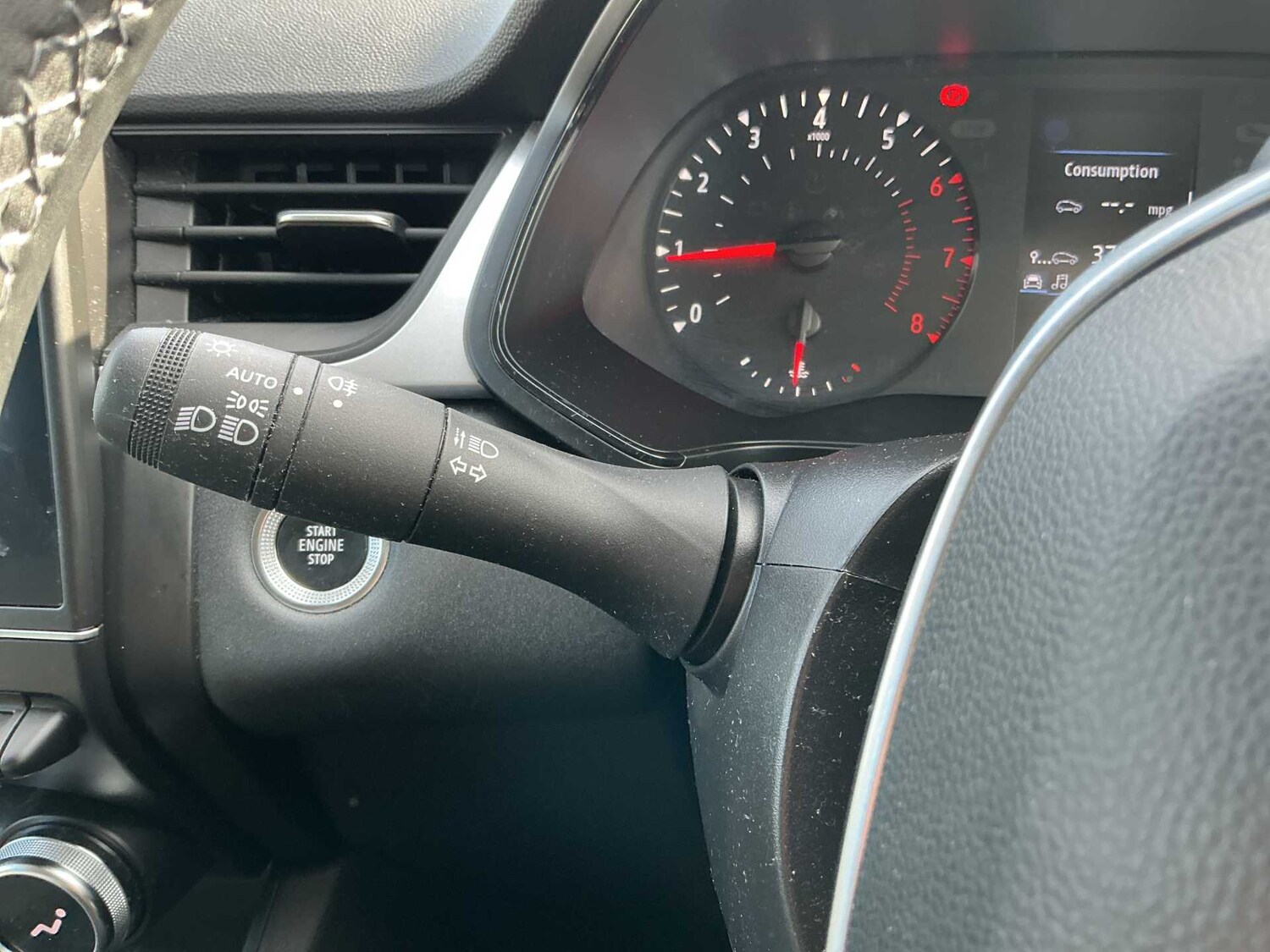 Used Renault Captur 2023 for sale - 78196015: Photo 25