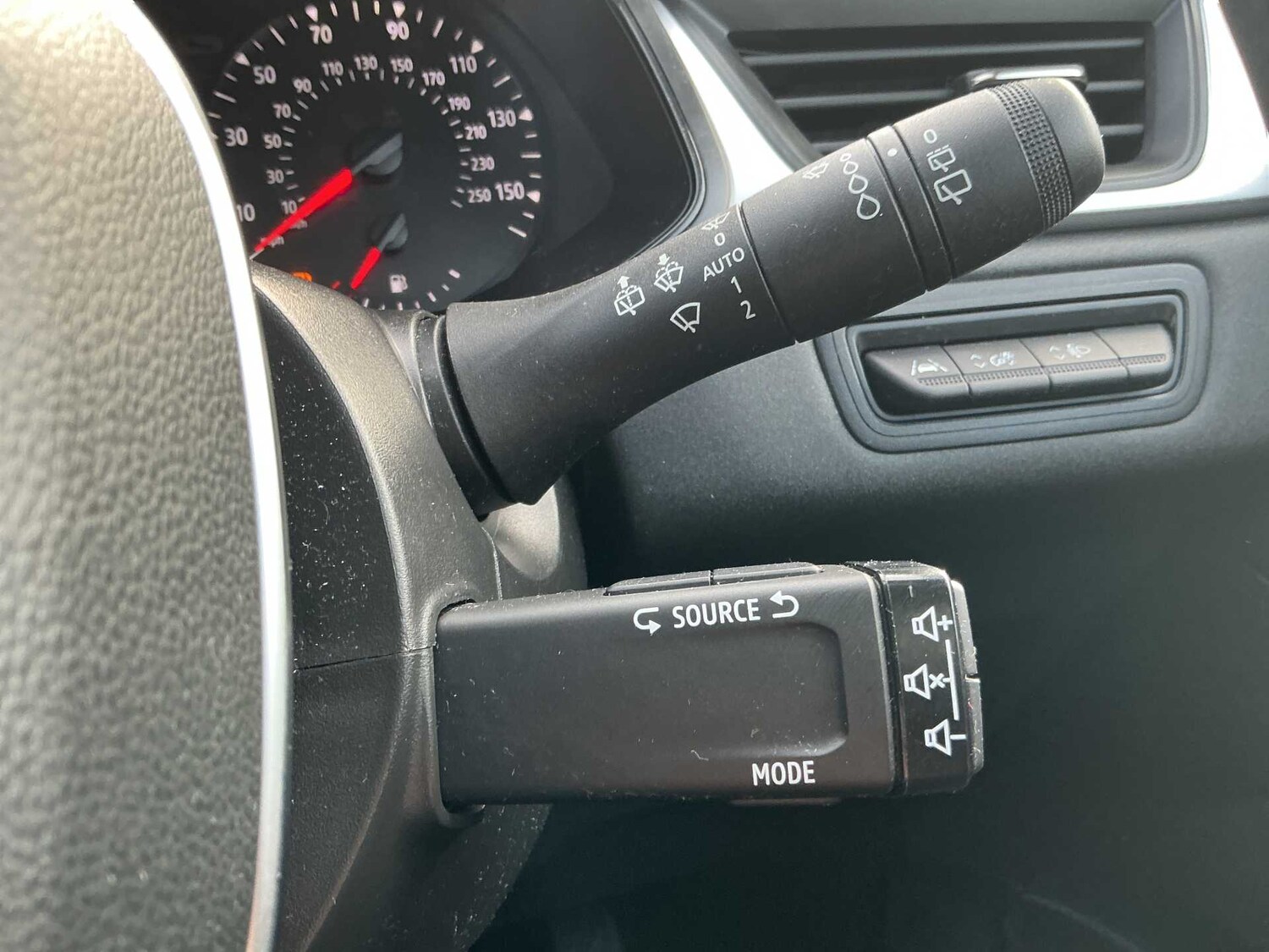 Used Renault Captur 2023 for sale - 78196015: Photo 26