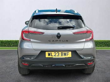 Used Renault Captur 2023 for sale - 79297919: Photo