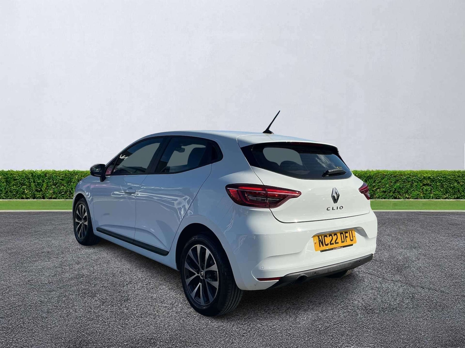 Used Renault Clio 2022 for sale - 78192813: Photo 2