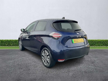 Used Renault Zoe 2023 for sale - 76329983: Photo 2