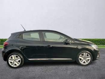 Used Renault Clio 2021 for sale - 76212100: Photo 3