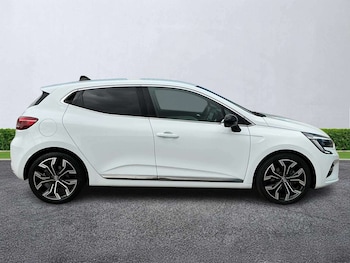 Used Renault Clio 2022 for sale - 79463261: Photo
