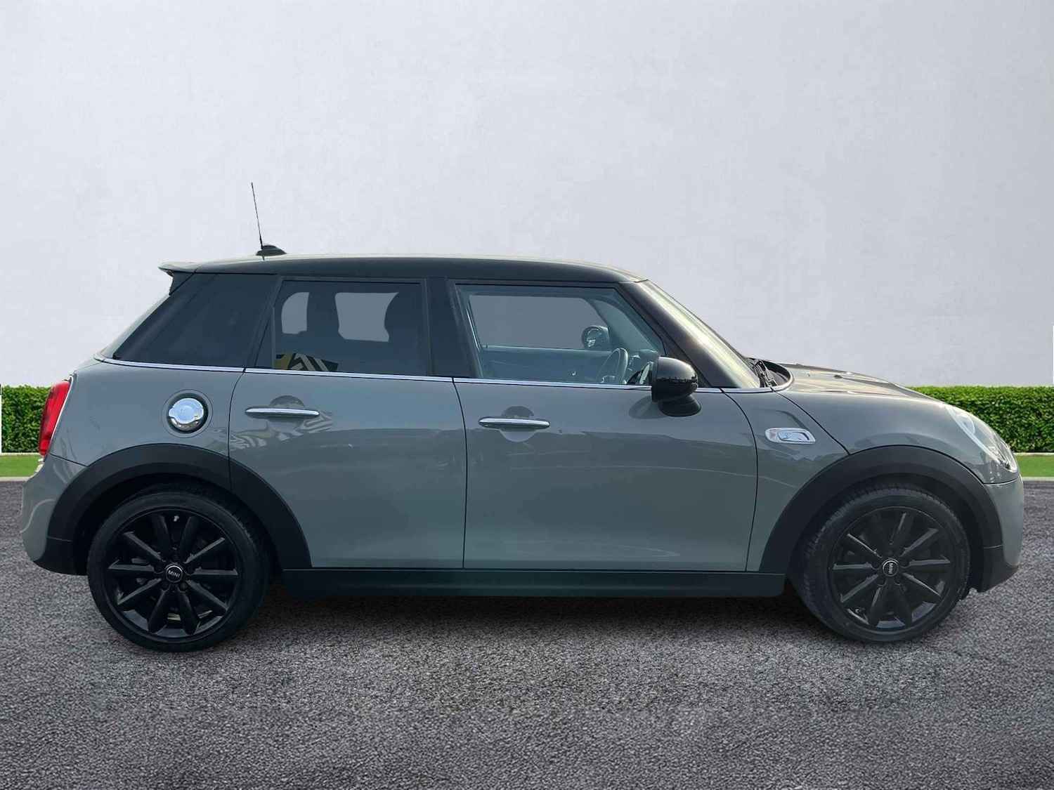 Used MINI Hatch 2017 for sale - 78193048: Photo 3