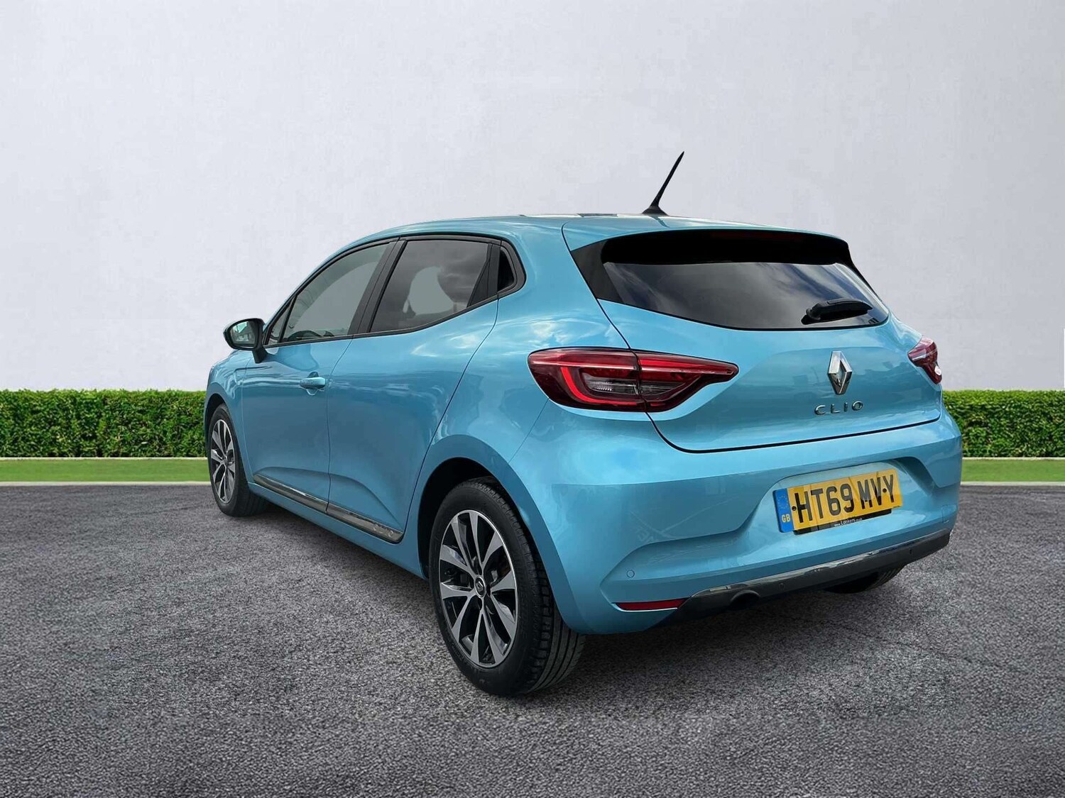 Used Renault Clio 2019 for sale - 78194020: Photo 2