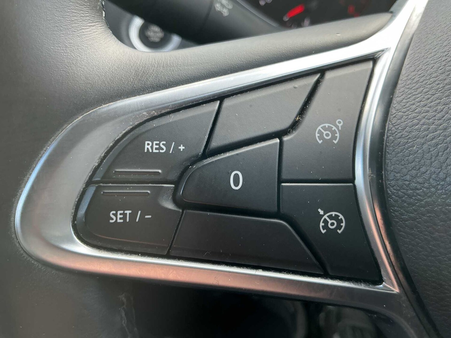 Used Renault Clio 2019 for sale - 78194020: Photo 24