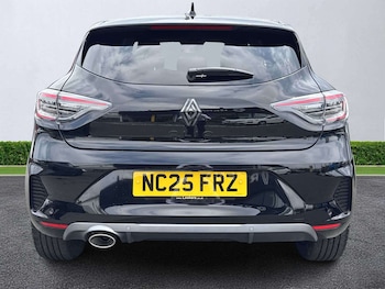 Used Renault Clio 2025 for sale - 79386121: Photo